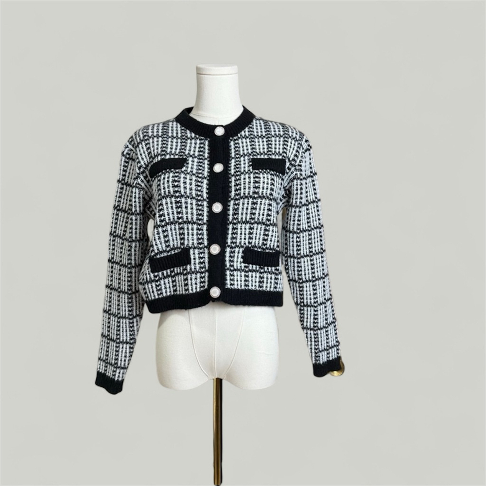 NWT Cardigan Women Size Medium Black and White Knit Crochet Cropped Button-up - Picture 2 of 16